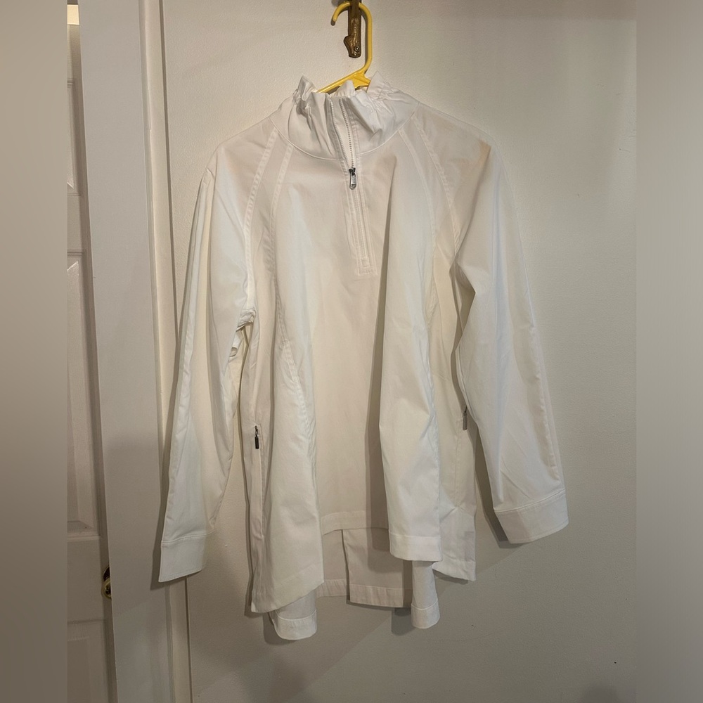 White Athleta pull over jacket